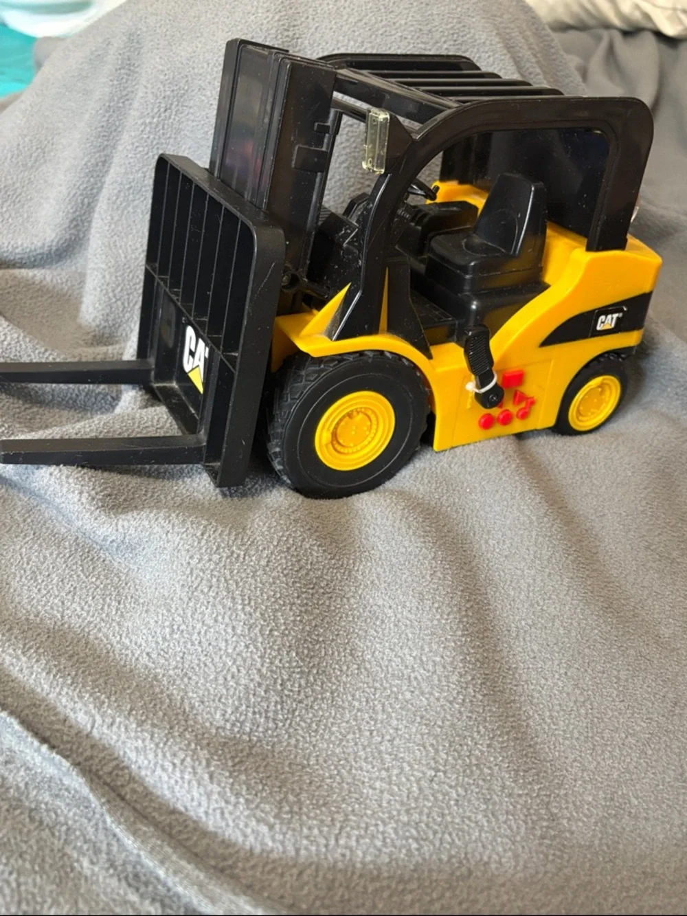1995 Toy State CAT toy Forklift 15